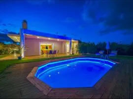 Villa Lima Pool & Jacuzzi Chania