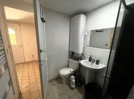 Studio avec terrasse