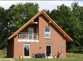 Großzügiges Ferienhaus am Krakower See inkl Boot und Badesteg