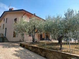 La casa dei nonni, hotel v destinaci Tolotti