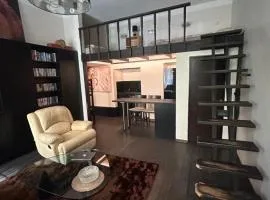 BOSTONA Flat