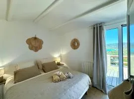 Adorable duplex vue mer 5 min à pied de Santa Giulia