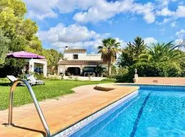 sunny villa with sea view, lots of land, very quiet