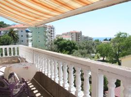 Spacious 2Bedroom Flat Budva Becici, готель у місті Boreti