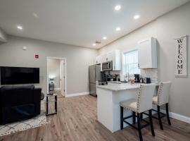 The Penthouse at Park Place King bed fast WIFI and free coffee, apartamento en Wilmington