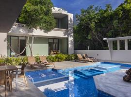Ikana Puerto Aventuras Golf Getaway, hotell i Puerto Aventuras