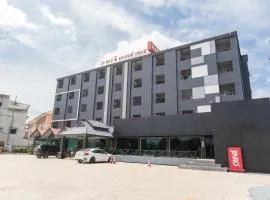 โรงแรม เจอาร์ดี แกรนด์เพลส