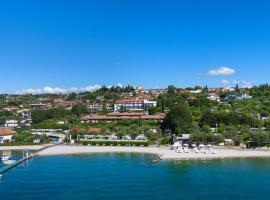 AHG Riva Del Sole Hotel - Adults Only, hotel v destinaci Moniga