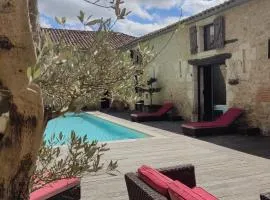Domaine de Pourrouquet - Chambres d'hôtes de charme avec piscine et spa