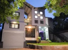 PEREGRINE Villa