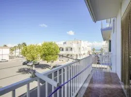 Beach House ,Torre Canne -Sebastian