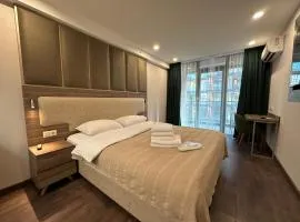Luxury Family Apartment with stunning Mountain View