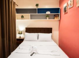 Homey and Cozey Poblacion Makati S02, hotel v destinaci Manila