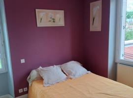 L' auberge de l'écluse, hotelli kohteessa Chevillon