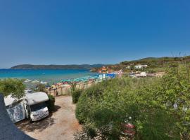 Camping Bungalow Lido, hotelli kohteessa Capoliveri