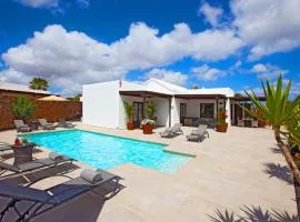 Villa Montana by Lanzarote Leisure Villas