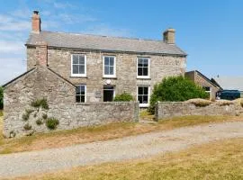 Bosistow Farmhouse