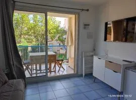 Studio cabine tout équipé