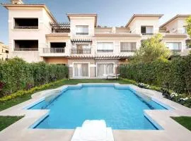 4 master bedrooms villa with private swimming pool