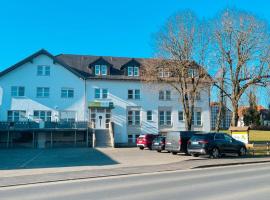 Wolf Hotel zur Linde, hotel a Künzell