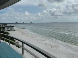 Water Front Condo - Lido Beach