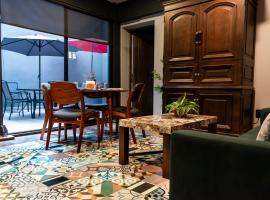 Lujoso Depto con Espectacular terraza a unos pasos del Angel, hotel em Cidade do México