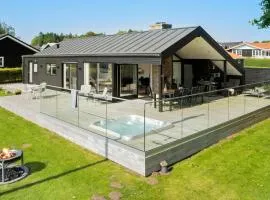 3 Bedroom Awesome Home In Juelsminde