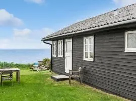 2 Bedroom Beach Front Home In Esbjerg V