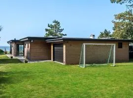 3 Bedroom Lovely Home In Martofte