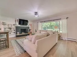 Gaylord Family Home Walk to Shops and Restaurants!