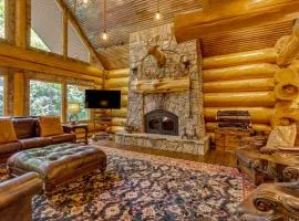 Private Hot Tub and Home Theater Ranger Log Cabin!