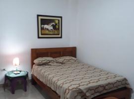 Apartamentos Casa Blanca, hotel v destinaci Olón