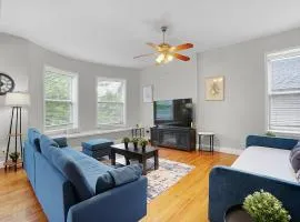 Spacious 3-Bedroom with King Bed & Prime Location