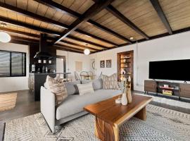 The Desert Serenity-Stunning views-Pool-Spa-BBQ, hotell sihtkohas Yucca Valley