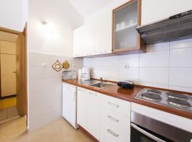 Apartments Magdalena - Bungalow with terrace A1，波爾的平房小屋