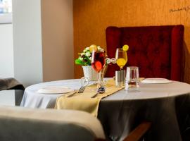 Hotel Prabha Palace, hotel v destinaci Ahmednagar