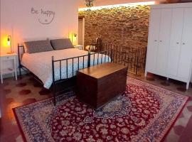 Casa Longhi, beach hotel in Orta San Giulio