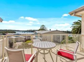 Pier 8 by Experience Jervis Bay