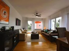 Sonnige 4 Zimmer Ferienwohnung nähe See bis zu 6 Personen
