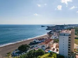 Regatta - Beachfront and Sea Views