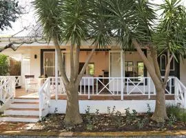 Kumbuk House