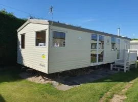 Sealands Amethyst 6 Berth Free Wifi Access to the beach