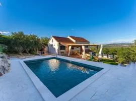 3 Bedroom Gorgeous Home In Benkovac
