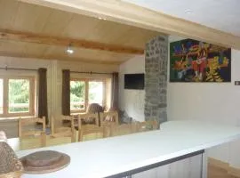 Appartement spacieux - 4 chambres, Wi-Fi, garage, Les Gets - FR-1-671-269