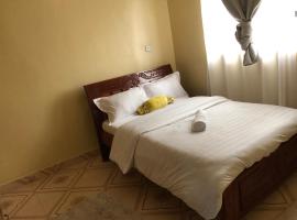 Mt zion penthouse, hotel in Lake View Estate