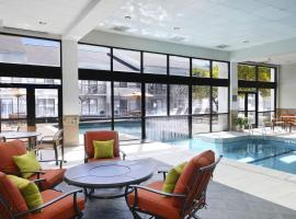 Courtyard by Marriott Dallas Arlington Entertainment District, hotell i Arlington