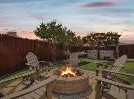4BR 2BA Home - Hot Tub, Grill & Playground