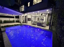 Super Luxury 3 Bedroom Private Pool Villa with Jacuzzi, Near 711, 10 minutes to Walking Street and Pattaya Beach - MT6