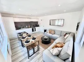 4BED-Coastal Haven in Weymouth - Sleeps 8 - Central location