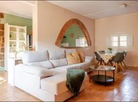 Cal Robusto, Apartament in Masía with horses